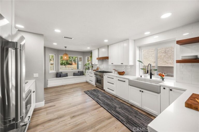 1427 Lookout Court, Upland