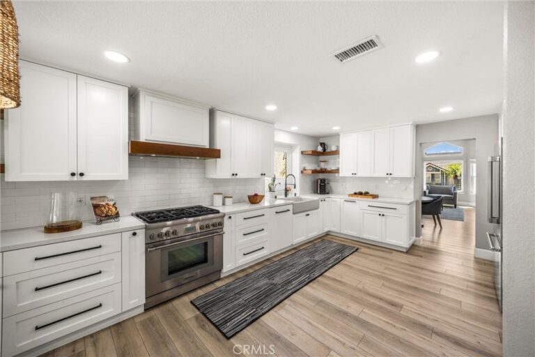 1427 Lookout Court, Upland