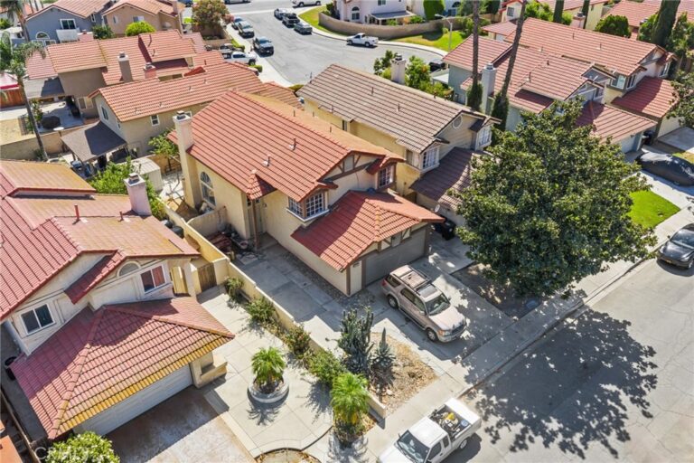 14311 Hillcrest Dr, Fontana