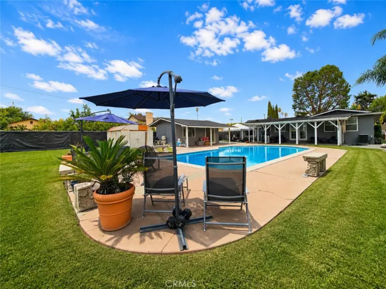 1437 E Vine, West Covina