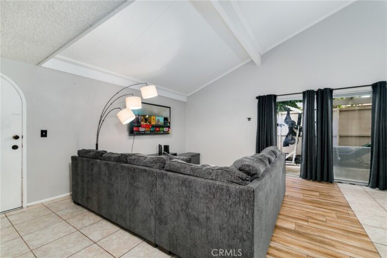1439 Fredericks, Upland