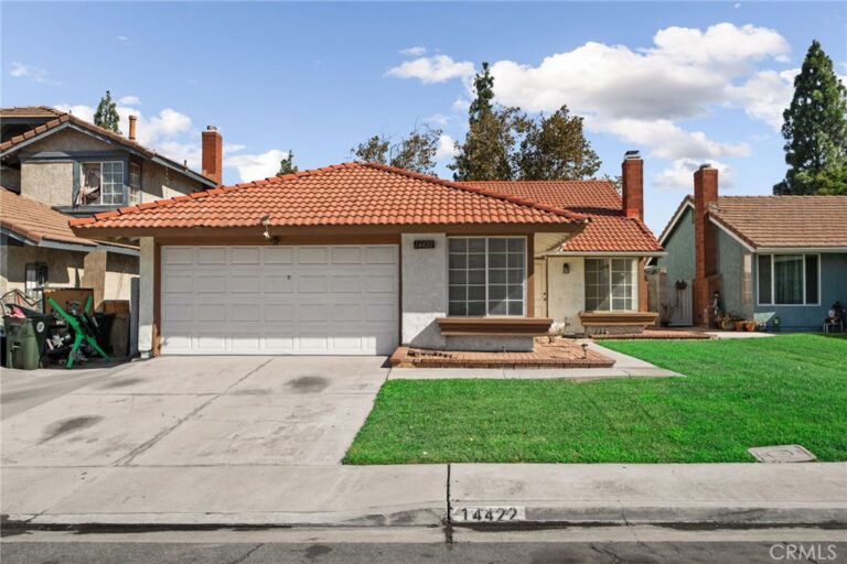 14422 Hillcrest, Fontana