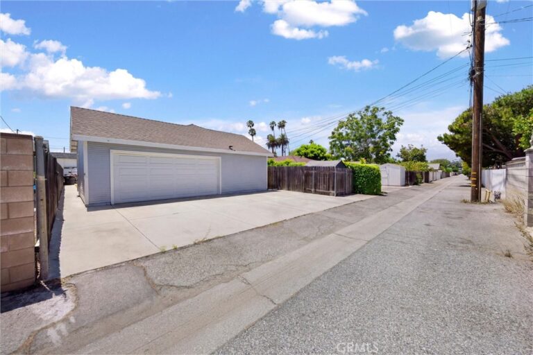 1451 1455 3rd Street, La Verne
