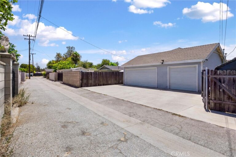 1451 1455 3rd Street, La Verne