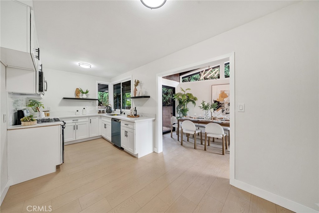 1460 Hacienda Place, Pomona