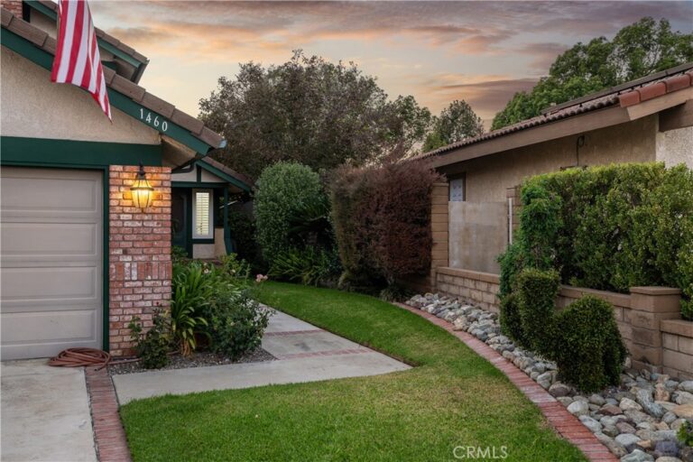1460 Via Corona, La Verne