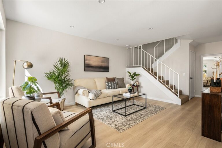 1492 W Badillo, San Dimas