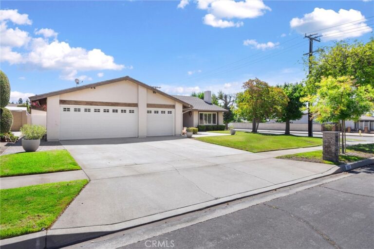1502 N Albright Ave, Upland