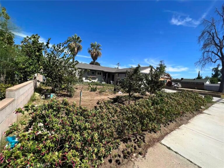 1522 Densmore Street, Pomona