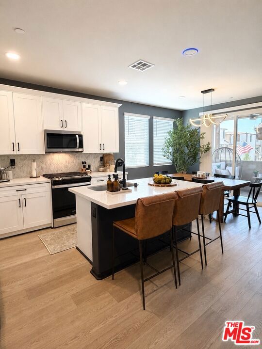 1525 Stratus Drive, Pomona
