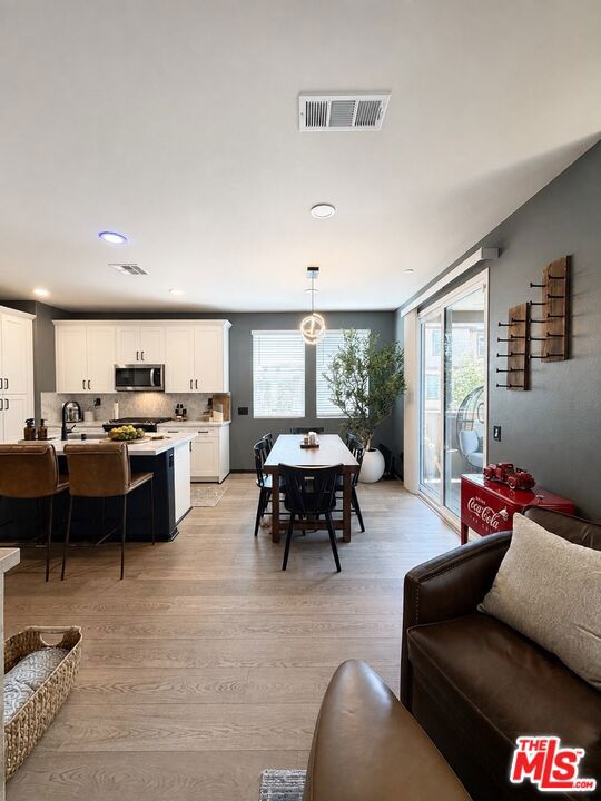 1525 Stratus Drive, Pomona