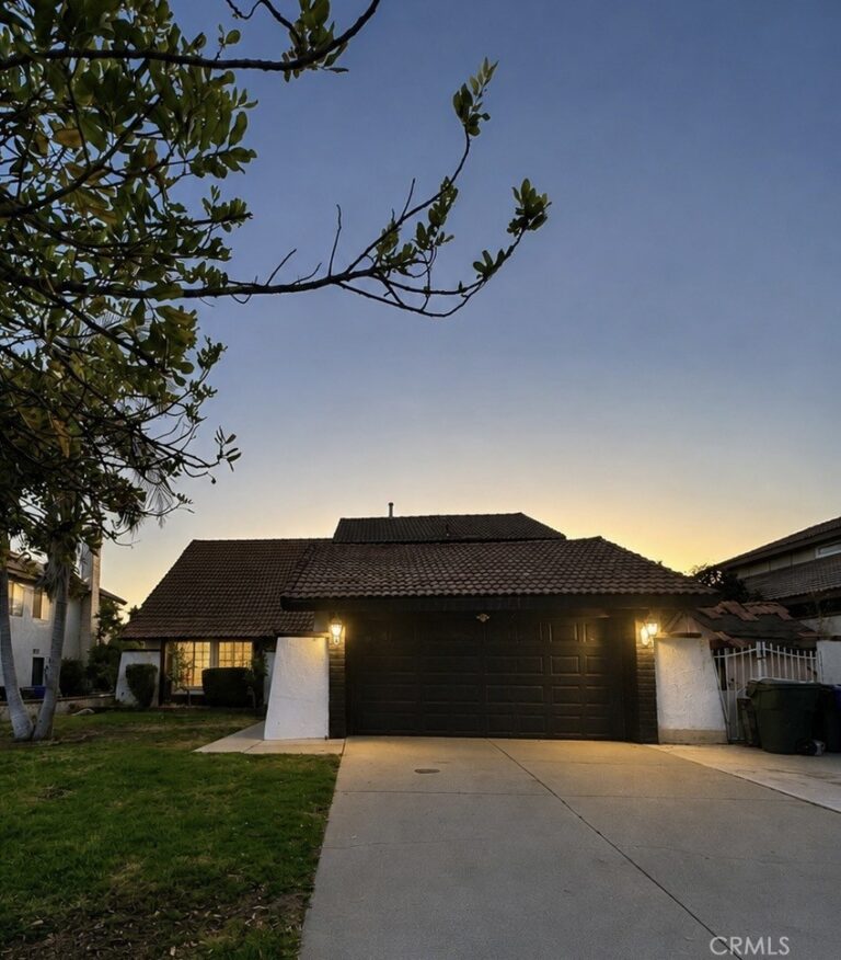 1527 Fairwood Way, Upland