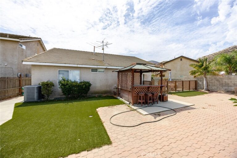 15332 Bolero, Fontana