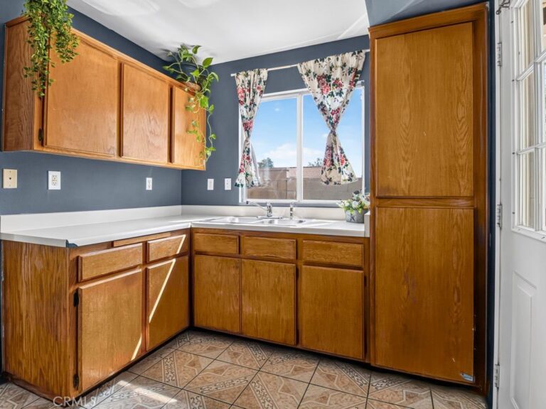 15393 Holly Drive, Fontana