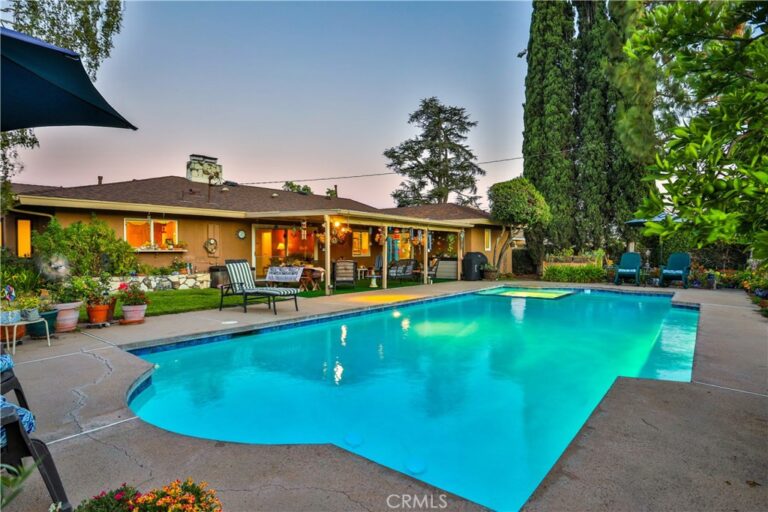 1545 Seneca Place, Claremont