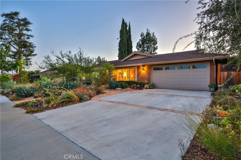 1545 Seneca Place, Claremont