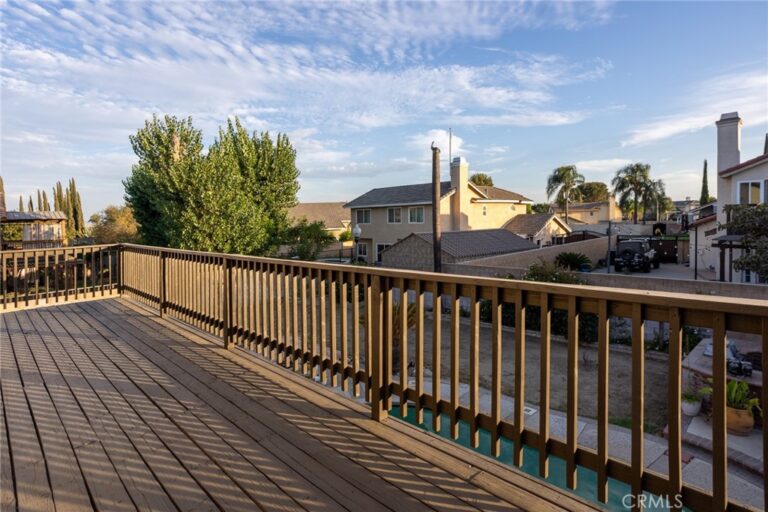 1551 W Via Bello Drive, Rialto
