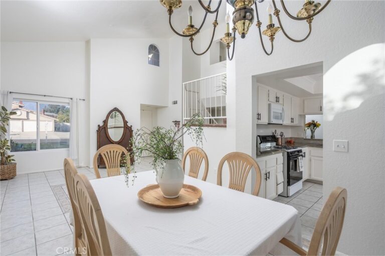 1551 W Via Bello Drive, Rialto