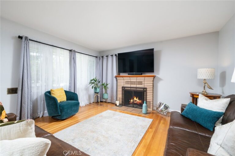 1552 Hacienda Place, Pomona