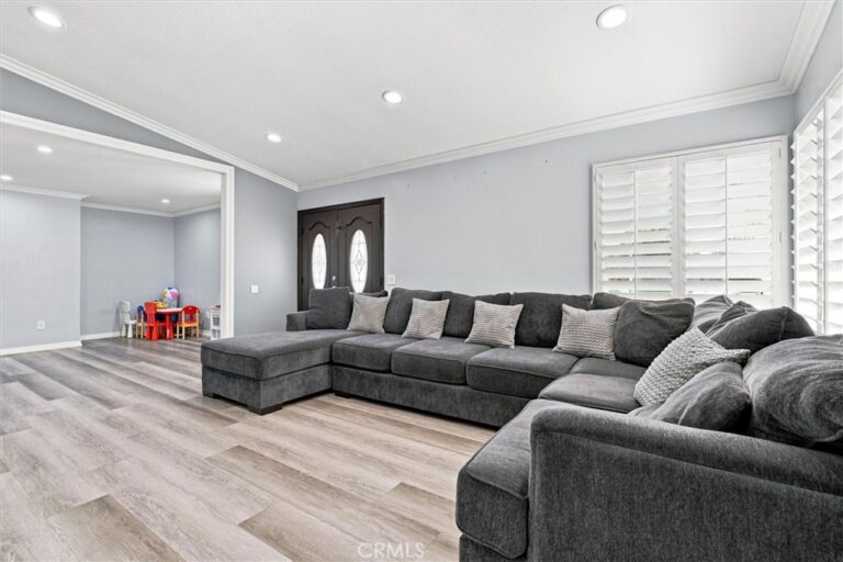 1554 S Cypress, Ontario