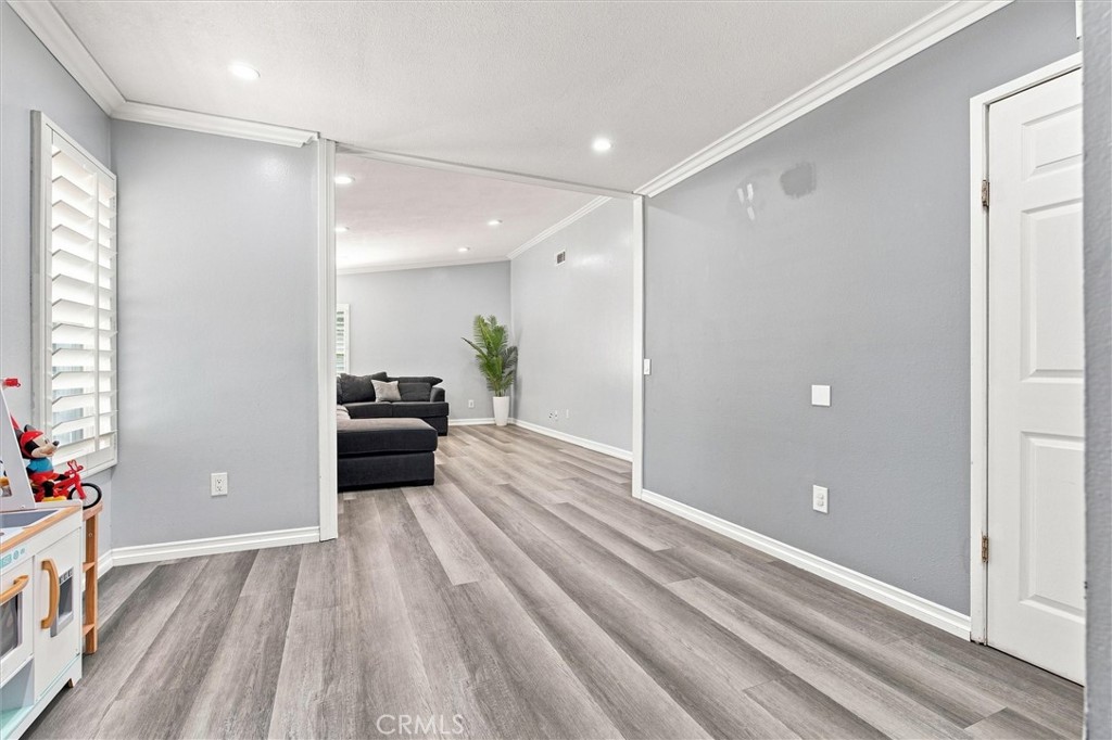 1554 S Cypress, Ontario