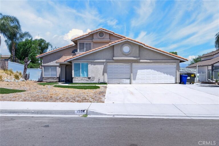 1554 W Via Bello Dr, Rialto