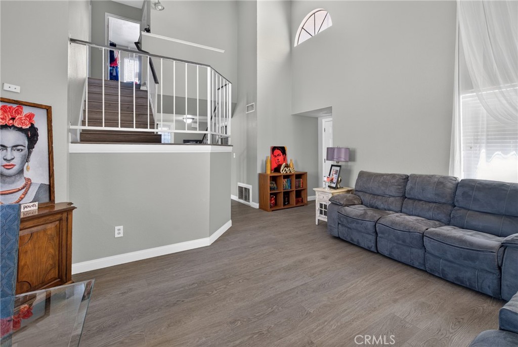 1554 W Via Bello Dr, Rialto