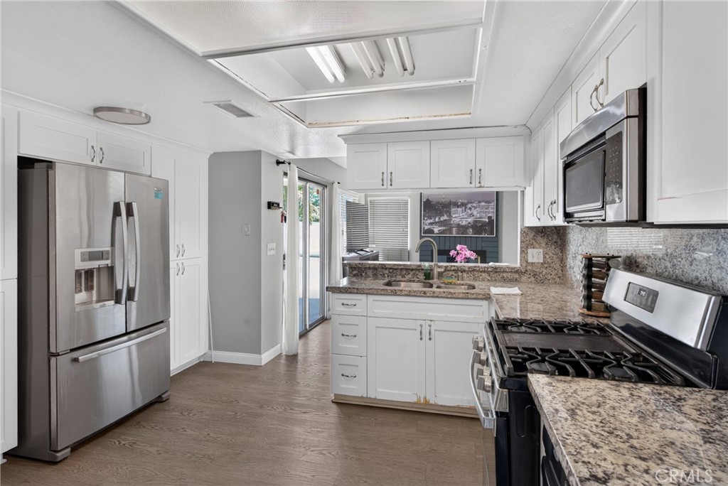 1554 W Via Bello Dr, Rialto
