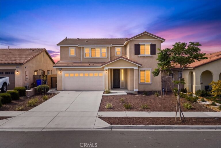 15623 Kings Peak Drive, Fontana