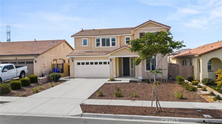 15623 Kings Peak Drive, Fontana