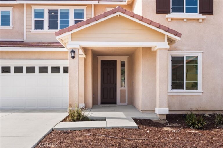15623 Kings Peak Drive, Fontana