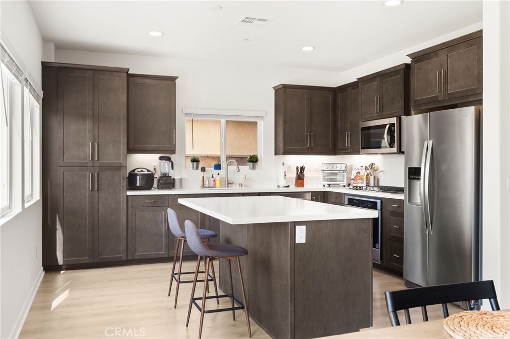 15623 Kings Peak Drive, Fontana