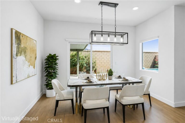 15740 Parry Peak Drive, Fontana