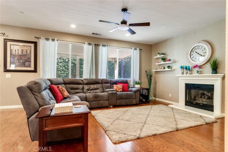 15778 Buck Point, Fontana