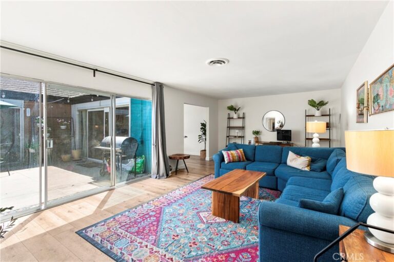 158 Marywood, Claremont