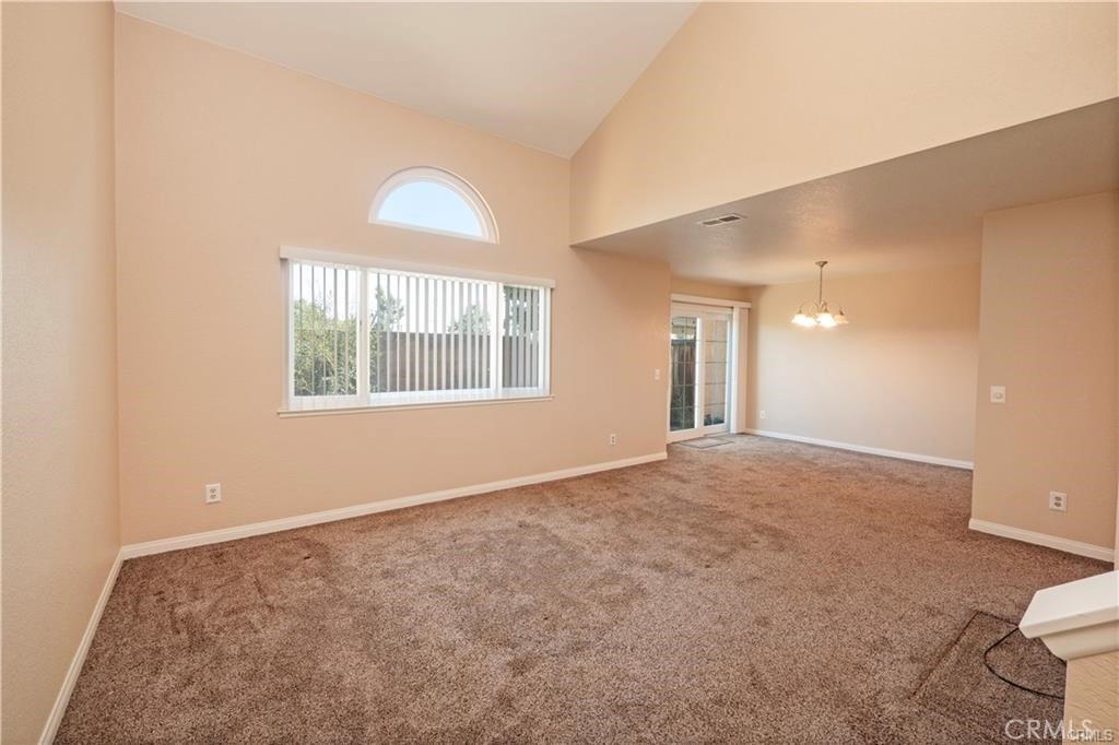 1590 Corte Santana, Upland