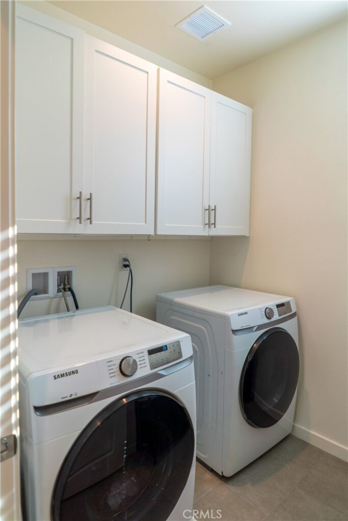 16014 Parkhouse #2, Fontana