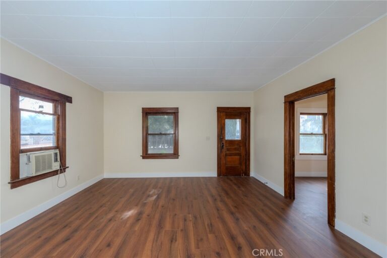1619 S Glendora Avenue, Glendora