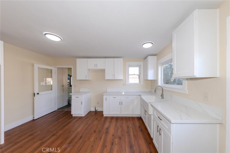 1619 S Glendora Avenue, Glendora