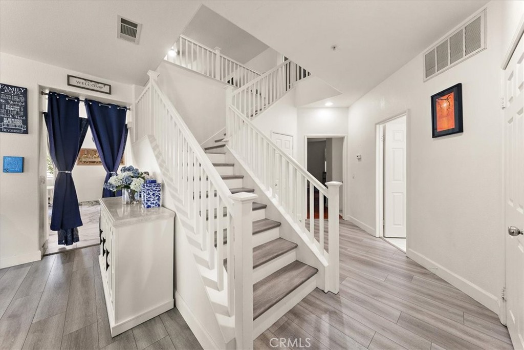 16204 Seminole Way, Fontana