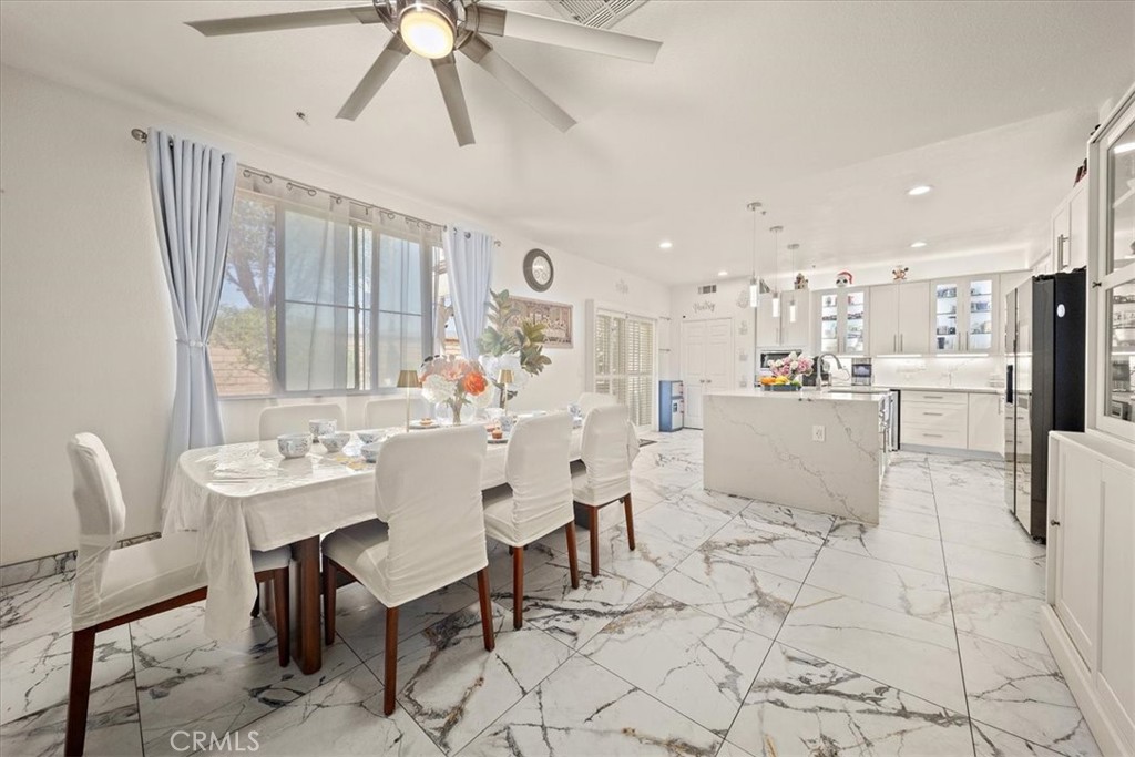 16204 Seminole Way, Fontana