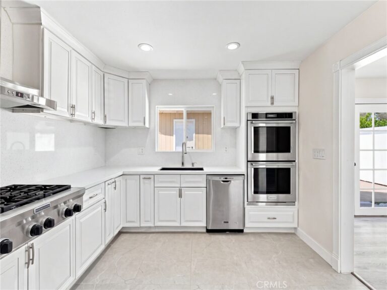 1623 N Vallejo, Upland