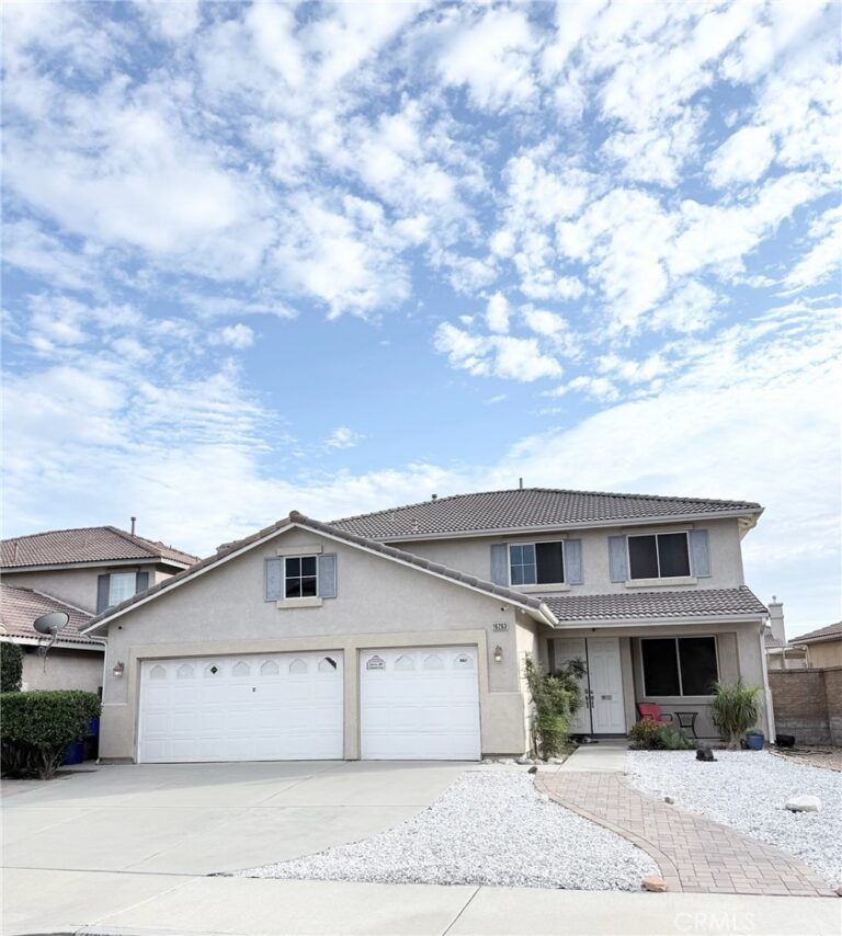 16263 Seminole, Fontana