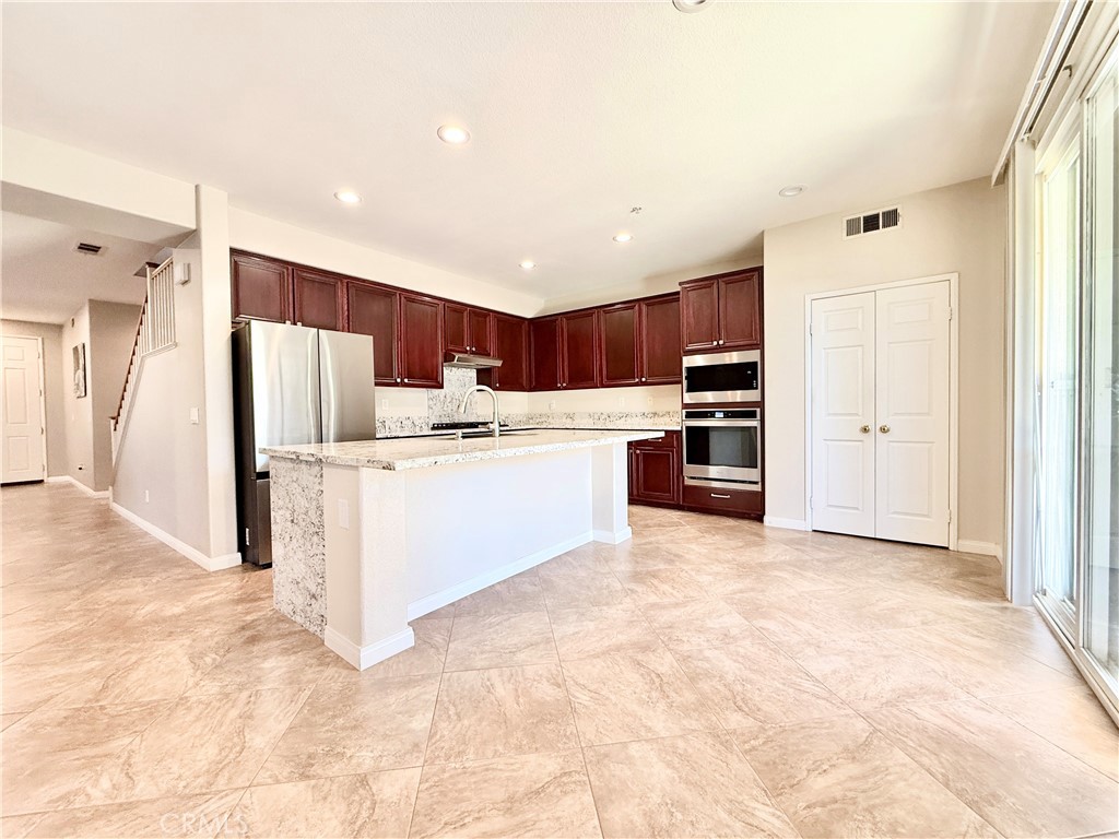 16263 Seminole, Fontana