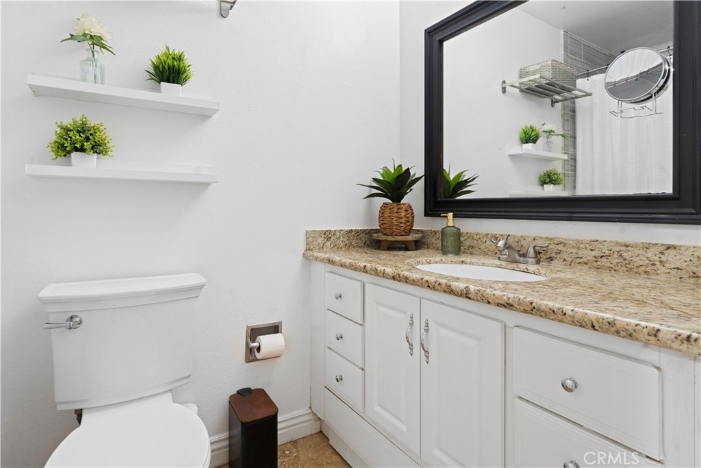 16289 Ramona, Fontana