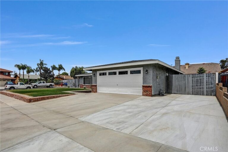16410 Fontlee Lane, Fontana