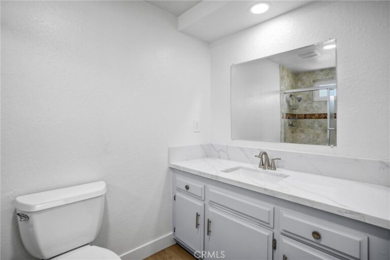 16410 Fontlee Lane, Fontana