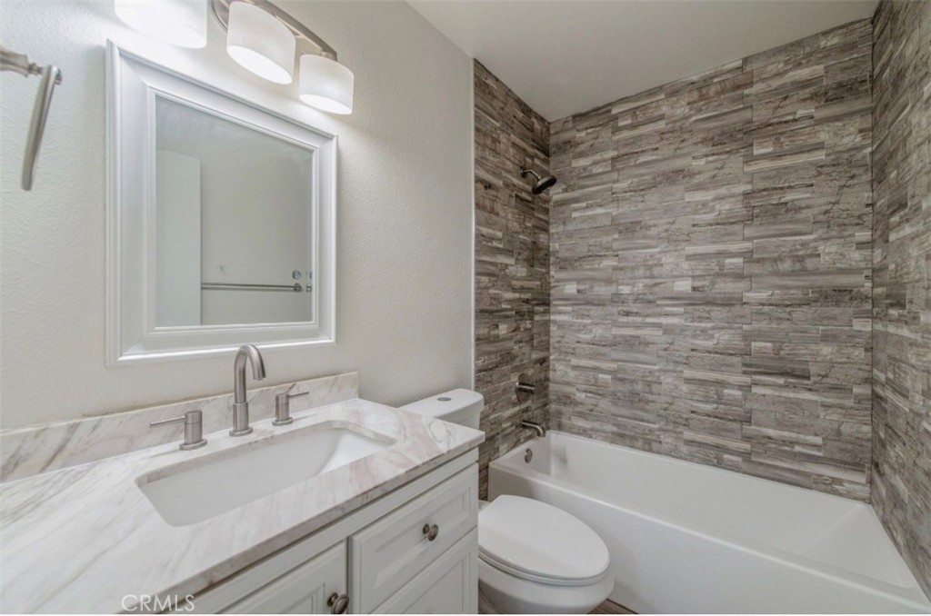 16417 Applegate Drive, Fontana