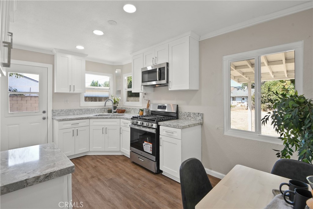 1647 S Huntington Street, Pomona