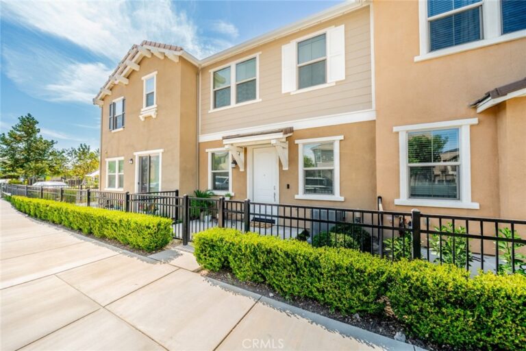 16502 Casa Grande #120, Fontana